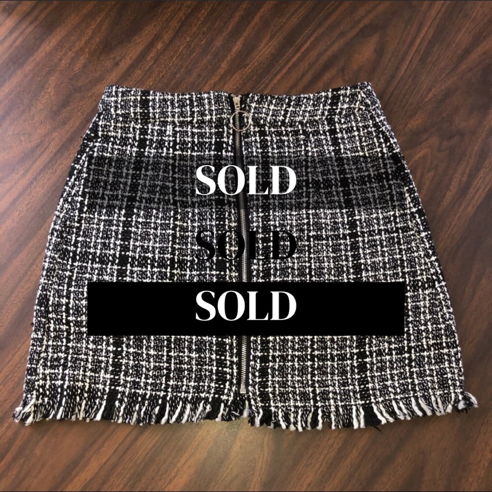 ⛔️SOLD⛔️Tweed Skirt